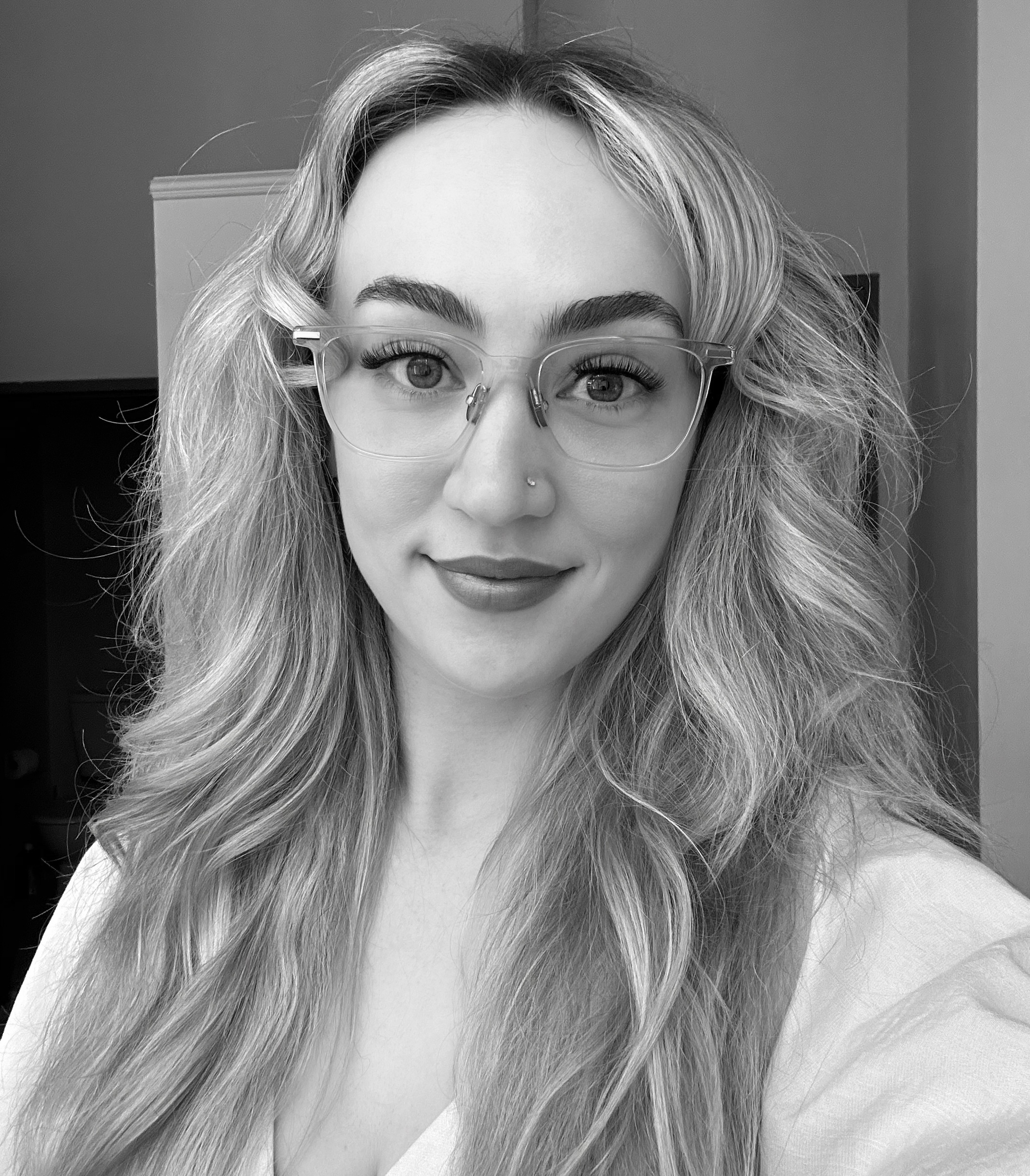 emily munro digital marketing manager resonant360